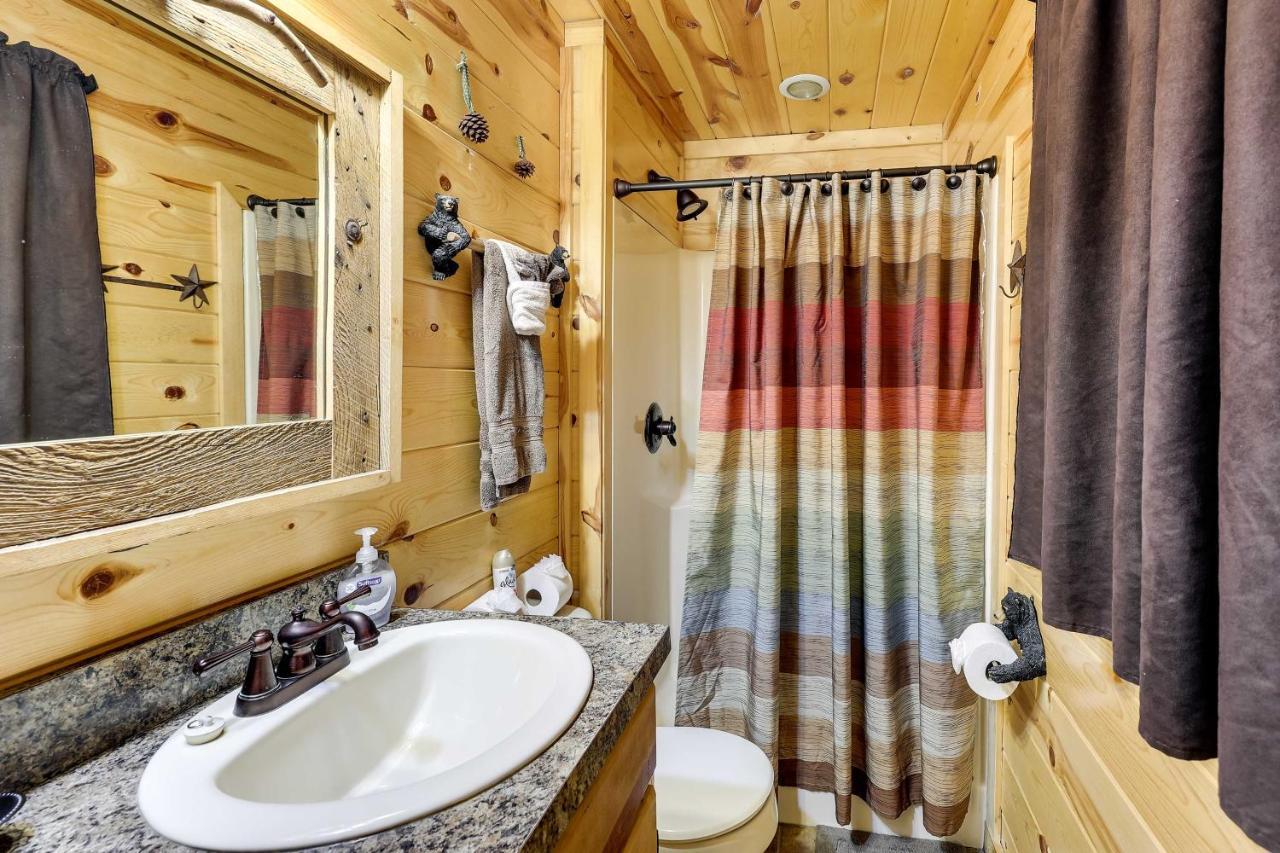 Broken Bow Rental Cabin With Hot Tub And Bar Dış mekan fotoğraf