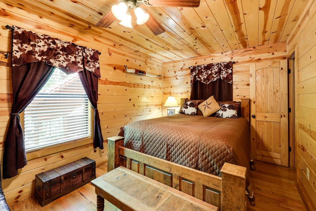 Broken Bow Rental Cabin With Hot Tub And Bar Dış mekan fotoğraf