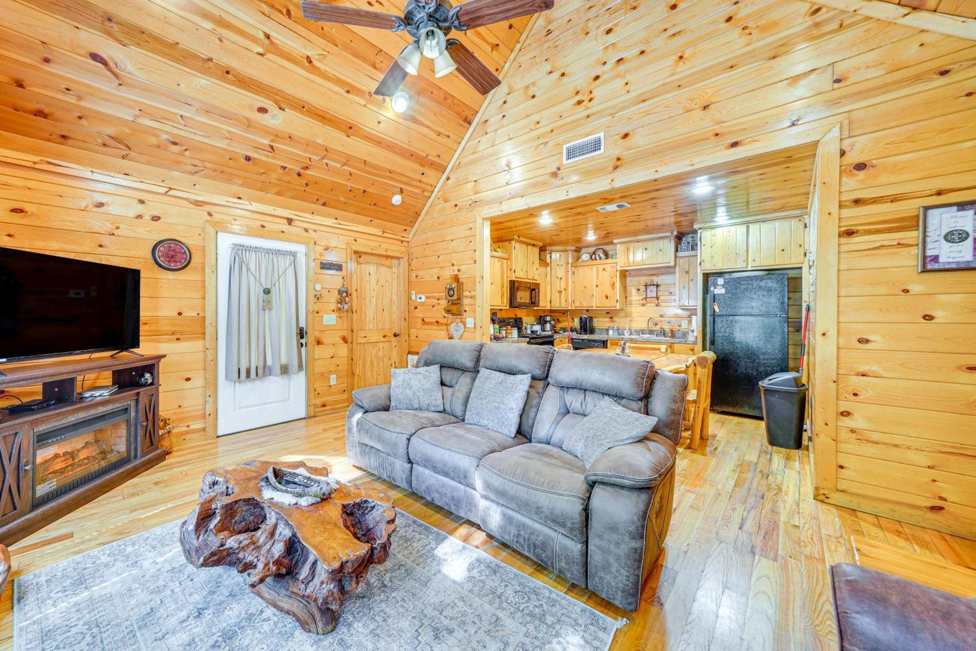 Broken Bow Rental Cabin With Hot Tub And Bar Dış mekan fotoğraf
