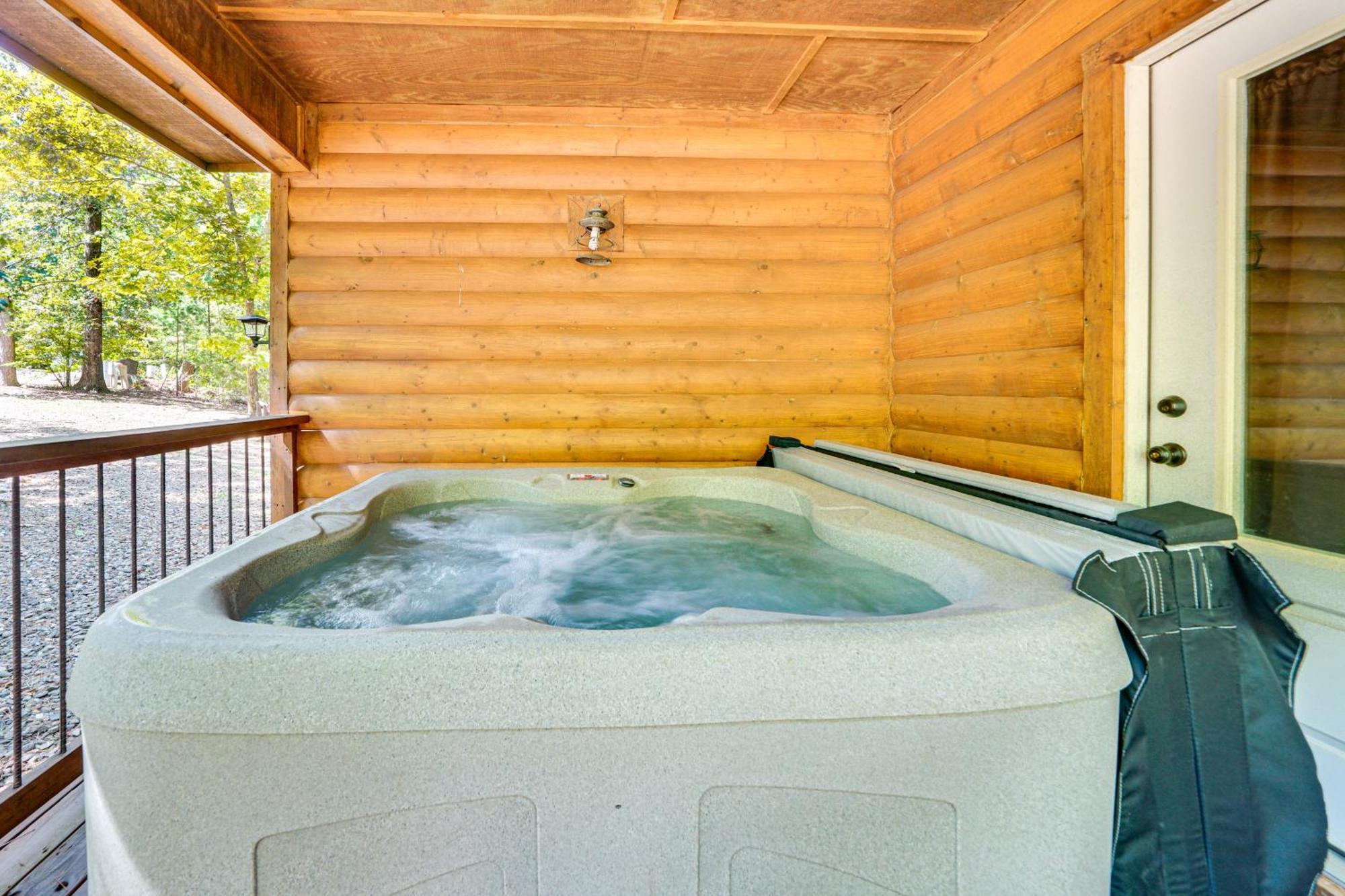 Broken Bow Rental Cabin With Hot Tub And Bar Dış mekan fotoğraf