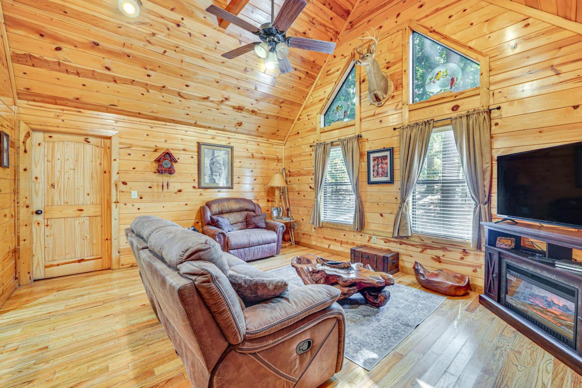 Broken Bow Rental Cabin With Hot Tub And Bar Dış mekan fotoğraf
